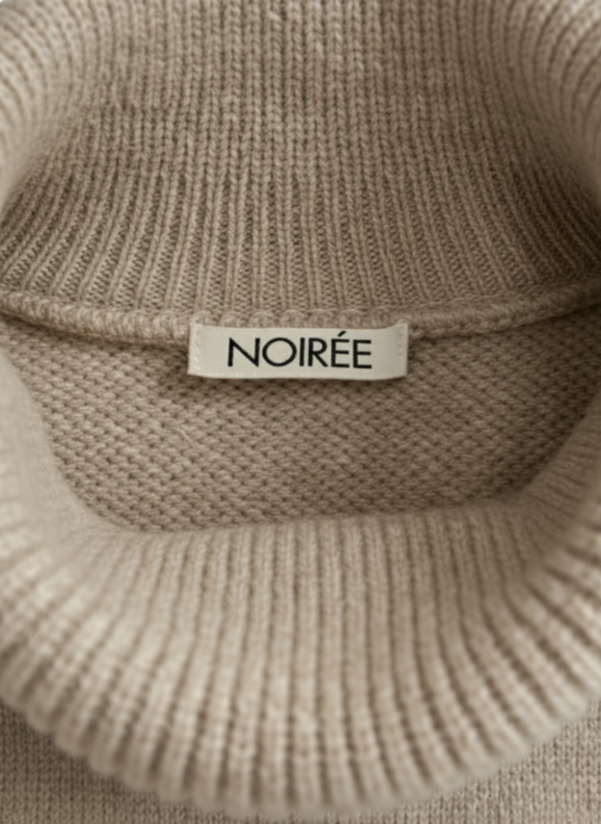 LIV | ELEGANT LONG TURTLENECK